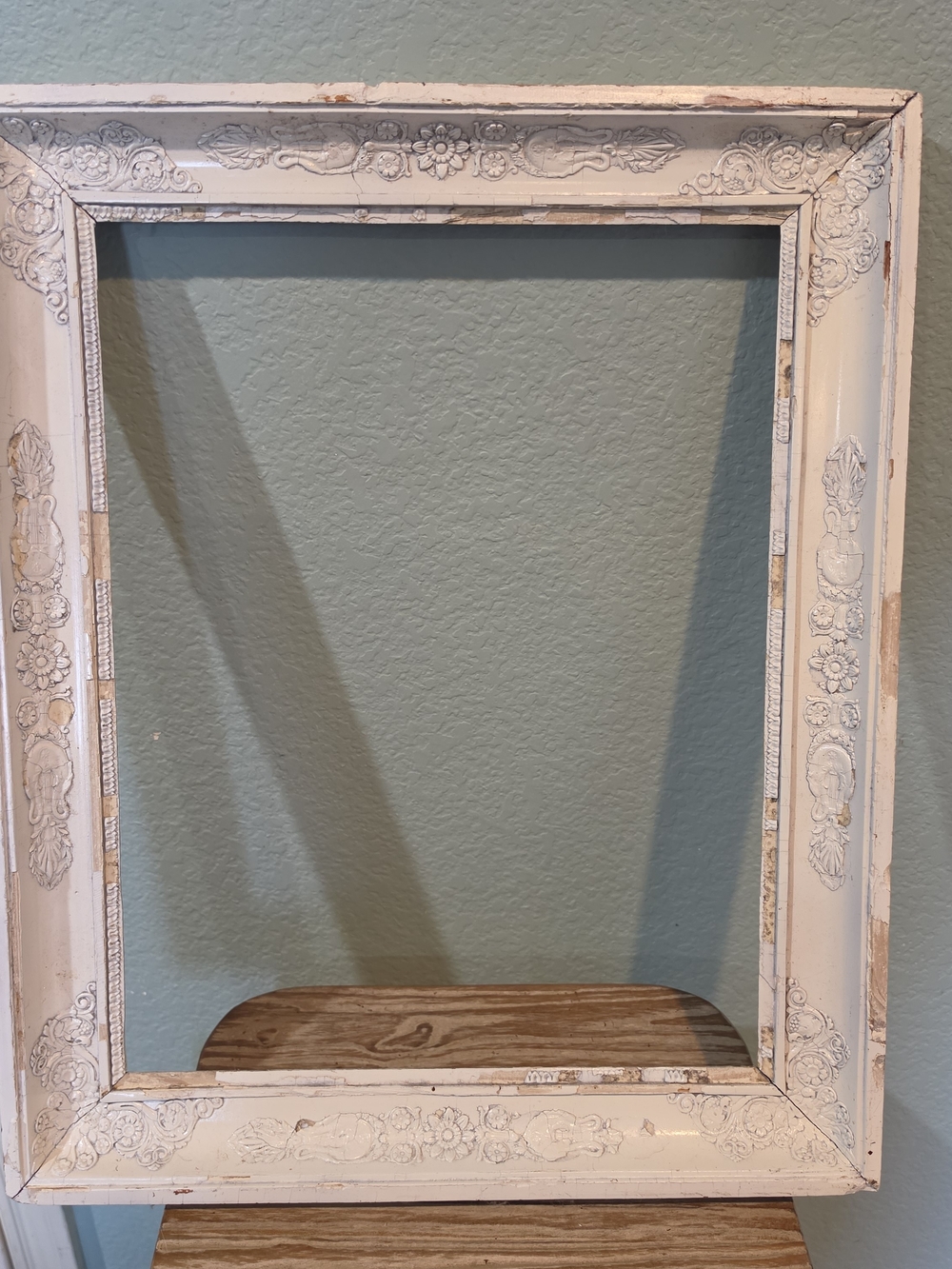 Antique Vtg Distressed White Ornate Carved Wood Gesso Rococo Picture Frame 20x17